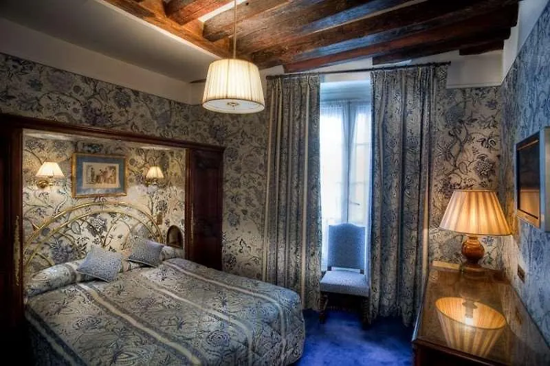 호텔 Fougere 4*