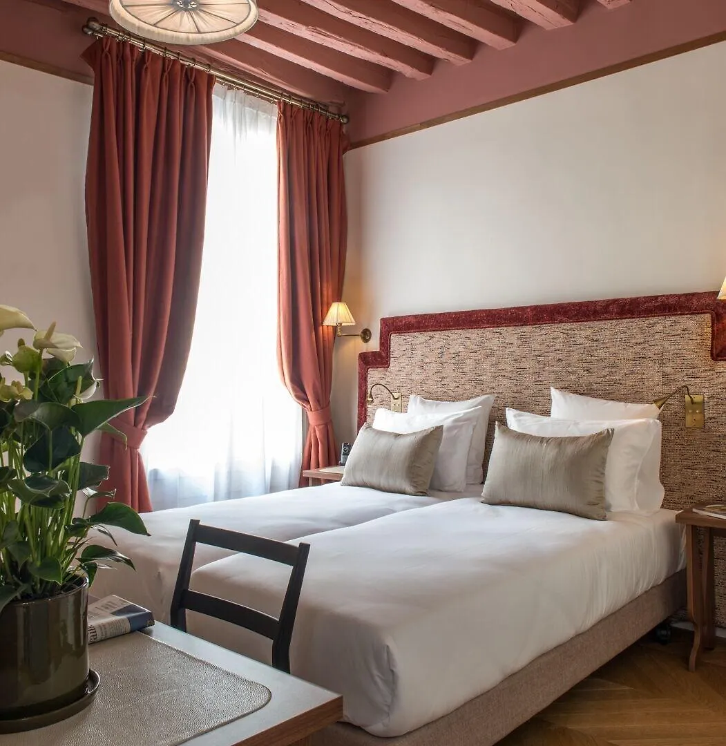 Otel Fougere