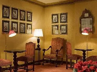 Otel Fougere 4*